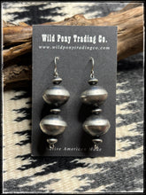 Load image into Gallery viewer, Tonisha Haley, Navajo silversmith.  Handmade, sterling silver, Navajo pearl bead earrings. 
