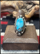 Load image into Gallery viewer, Blaine Yellowhorse, Navajo turquoise. Sterling silver and Kingman turquoise ring. Sz. 8 1/2
