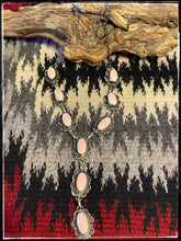 Load image into Gallery viewer, Freda Martinez, pink conch, petite Y necklace. 
