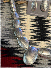 Load image into Gallery viewer, Lawrence Begay Handmade Pillow Bead Set
