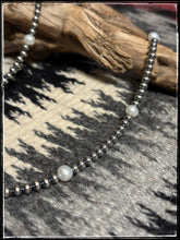 Load image into Gallery viewer, 4mm &amp; Fresh Water Pearl Bead Necklace
