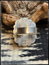 Load image into Gallery viewer, Priscilla Reeder, Navajo silversmith.  Turquoise cluster ring.  Hallmark. 
