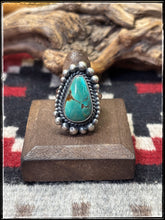 Load image into Gallery viewer, Rose Calladitto Turquoise Ring
