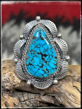 Load image into Gallery viewer, Justine Tso, Navajo silversmith.  Sterling silver and Kingman turquoise ring with wide band.
