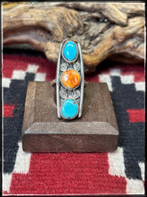 Load image into Gallery viewer, Priscilla Reeder 3 Stone Bar Ring

