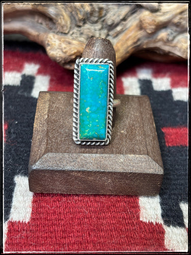 Johnny Dixon, Navajo silversmith.  Sterling silver and green Kingman turquoise bar ring. 
