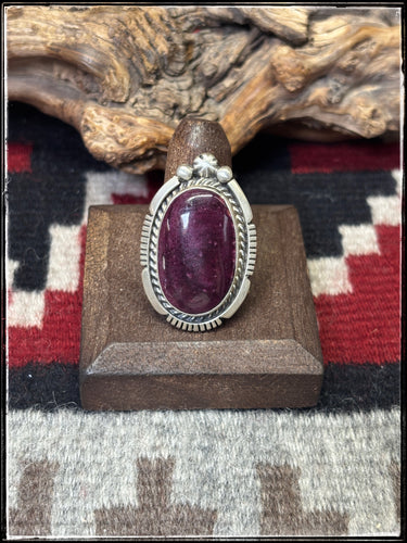 Alfred Martinez, Navajo silversmith. Purple Spiny shell and sterling silver ring.  Has an adjustable band. 