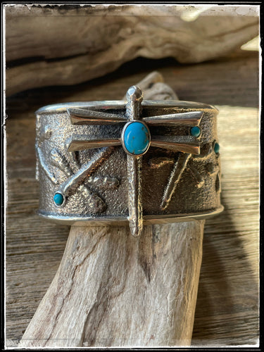 Gary Custer sterling silver and turquoise tufa cast dragonfly cuff