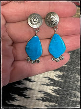 Load image into Gallery viewer, Selena Warner, turquoise post style earrings
