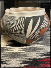 Load image into Gallery viewer, Hand made pottery from Acoma artist C. Victirino.
