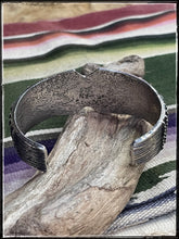 Load image into Gallery viewer, Virgil Reeder Tufa cast sterling silver cuff
