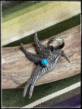 Load image into Gallery viewer, Virgil Reeder tufa cast hummingbird pendant
