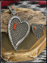 Load image into Gallery viewer, Del Arviso tufa cast heart shaped pendant with coral
